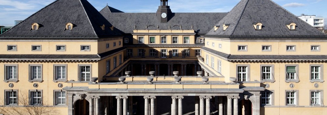 Banner de Münchener Consultora Internacional S.R.L.